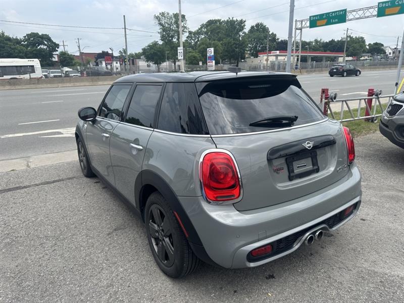 MINI
5 Door
2021
