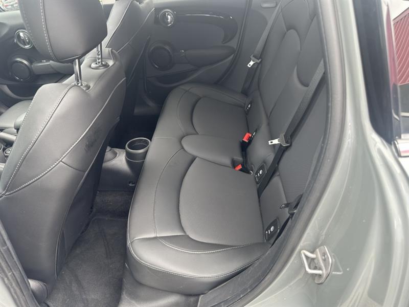 MINI
5 Door
2021
