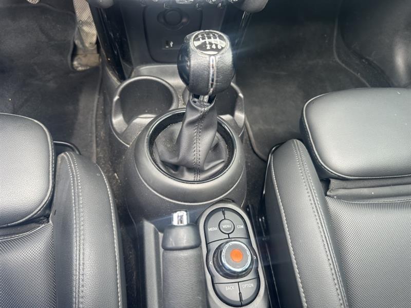 MINI
5 Door
2021
